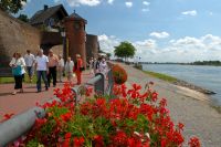 Niederrhein de_Galeriebild Rees_Rheinpromenade